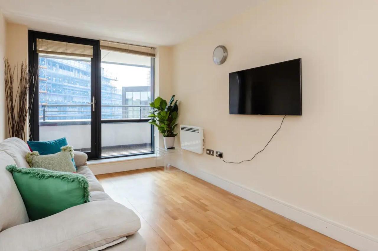 Vivid Apartment In Central Лондон Экстерьер фото