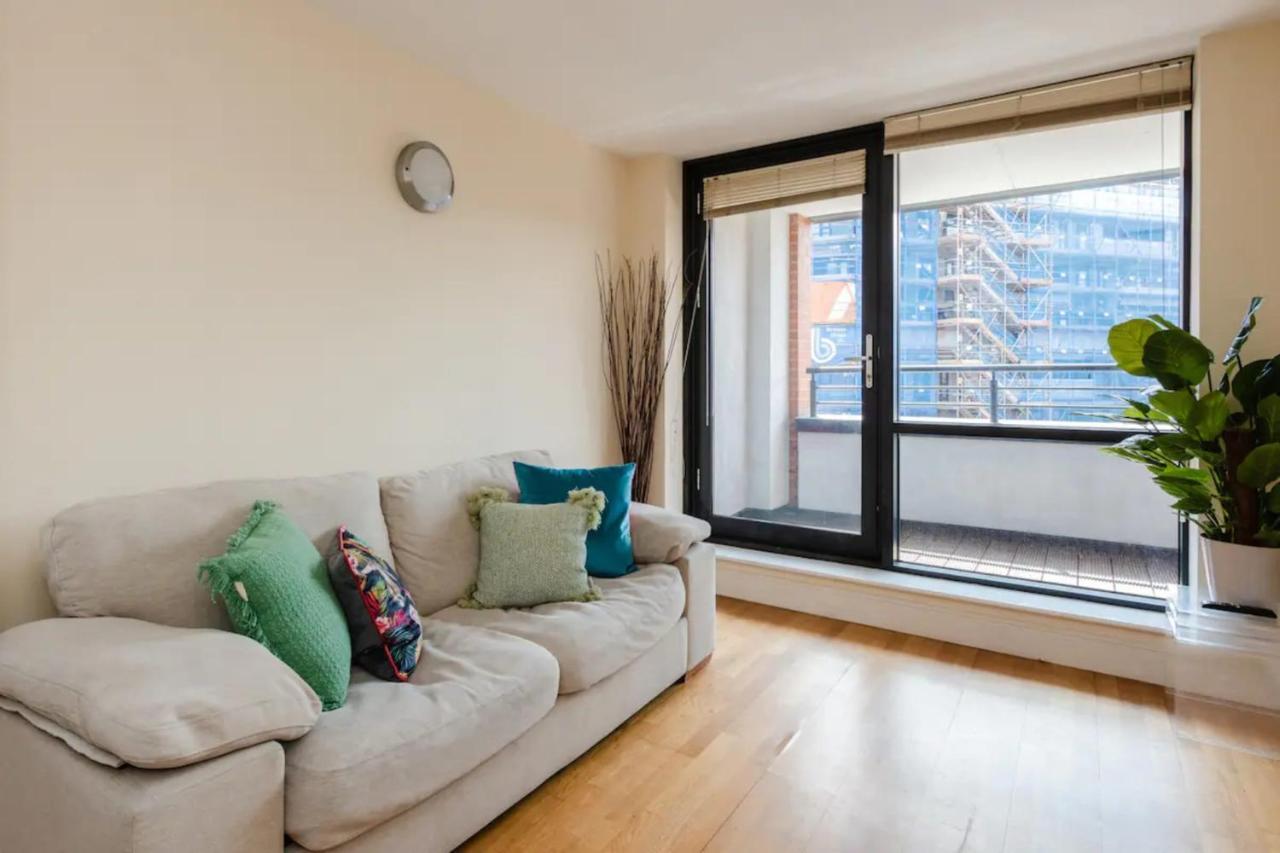 Vivid Apartment In Central Лондон Экстерьер фото